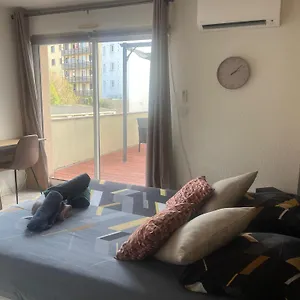 Appartement Climatisé Et Grande Terrasse Centre, Tarbes