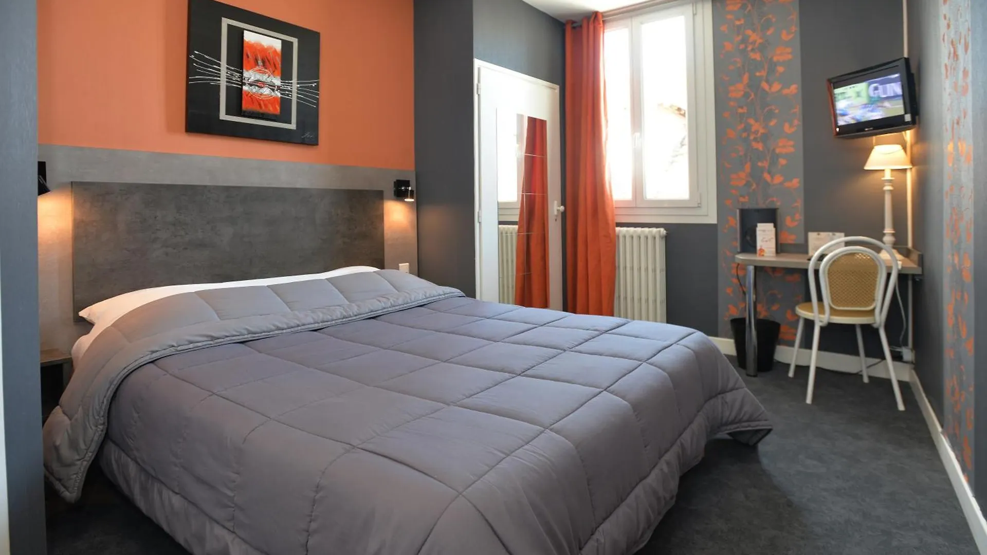 Hotel La Croix Blanche Tarbes