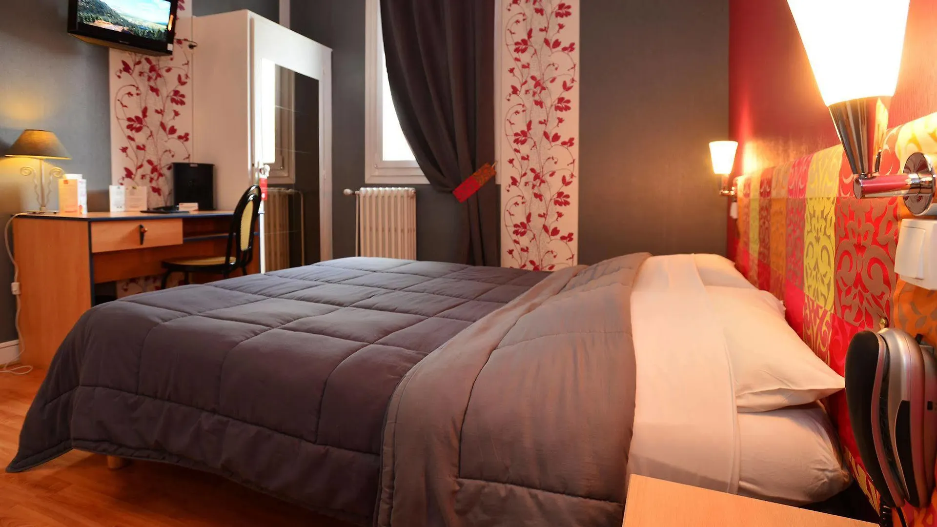 Hotel La Croix Blanche Tarbes