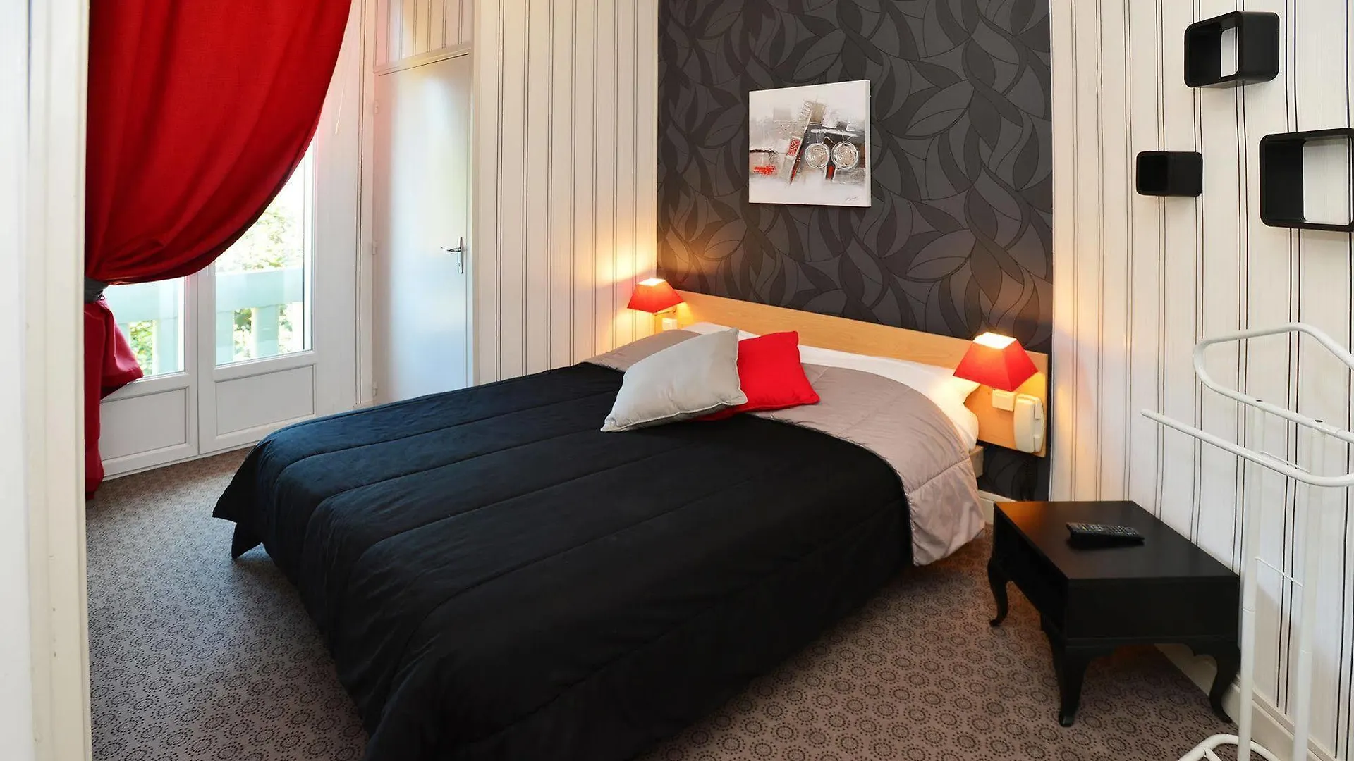 Hotel La Croix Blanche Tarbes