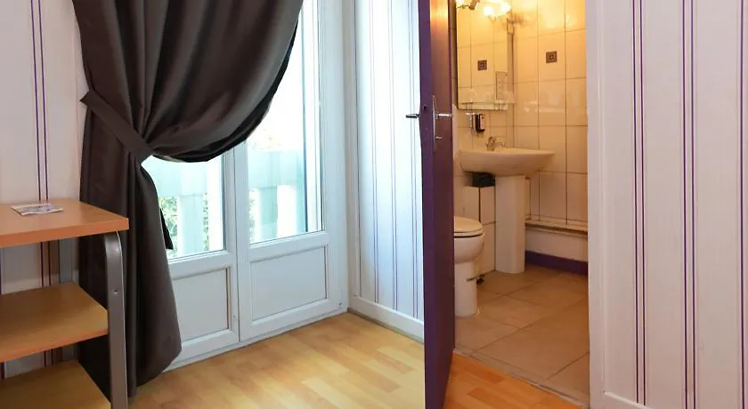 Hotel La Croix Blanche Tarbes