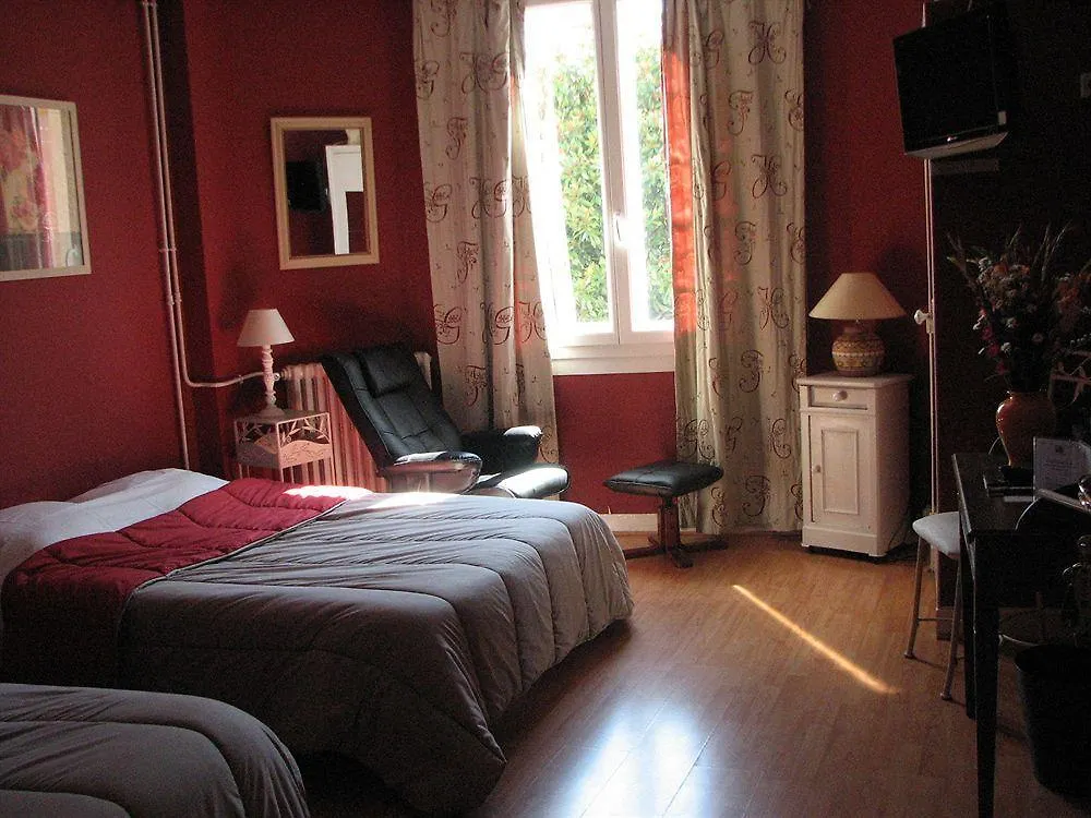 Hotel La Croix Blanche Tarbes