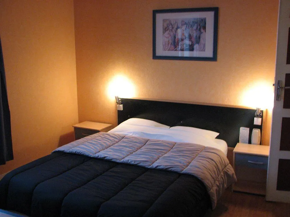 Hotel La Croix Blanche Tarbes