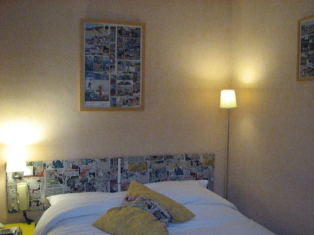Hotel La Croix Blanche Tarbes France
