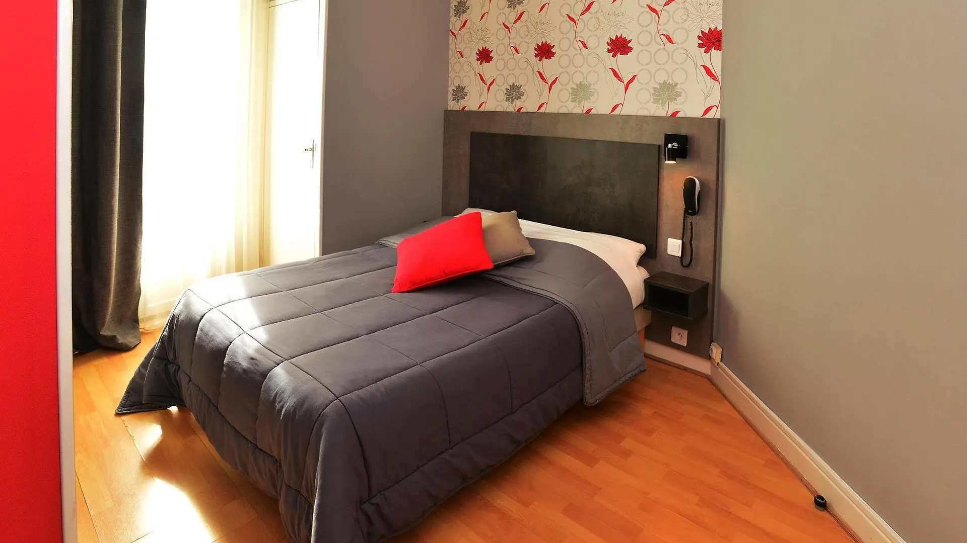 Hotel La Croix Blanche Tarbes
