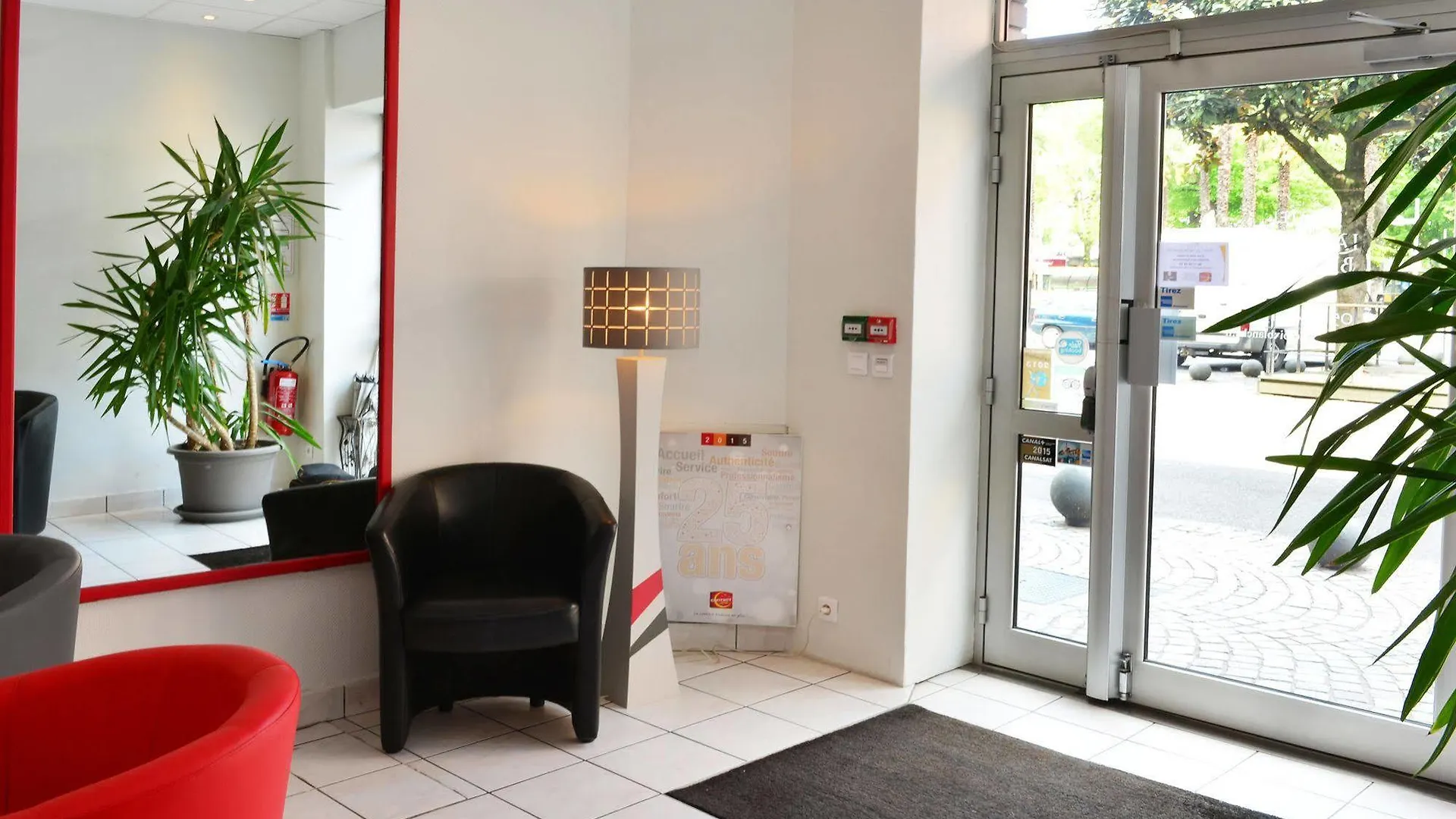 Hotel La Croix Blanche Tarbes